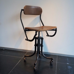 Bienaise Chair 1930 in iron and first simili leather, France