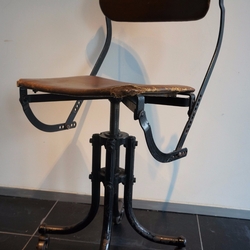 Bienaise Chair 1930 in iron and first simili leather, France